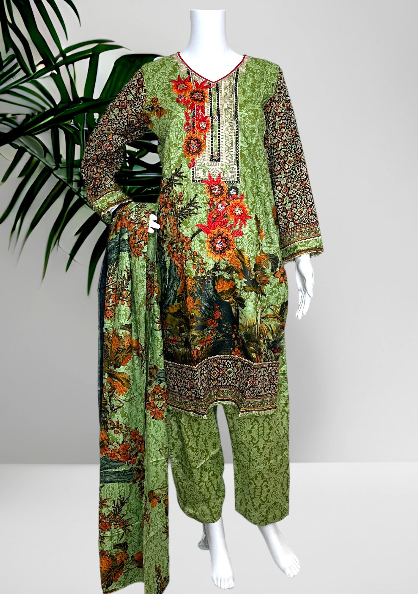 Embroidered 3 Pieces Pakistani Cotton Dress main image 1