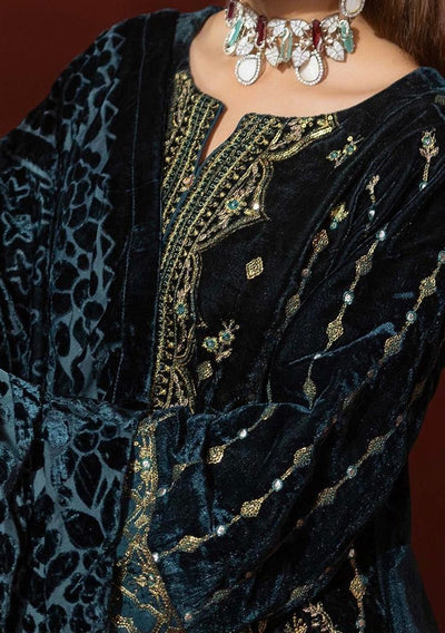 Adan's Libas Plachi Pakistani Velvet Dress - db27421