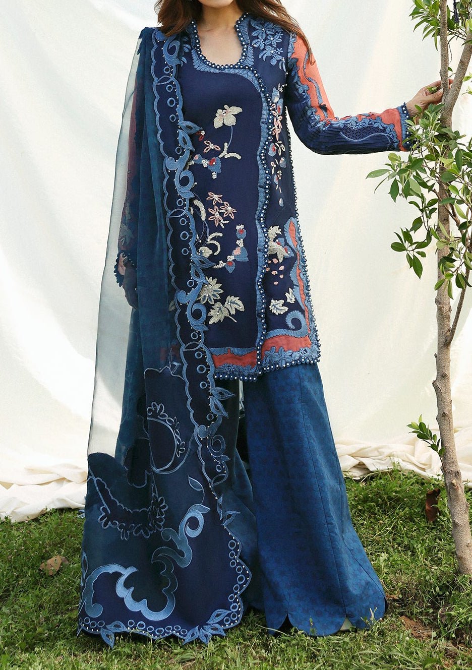 afrozeh blue dress Blue Pakistani Maxi Dress - Afrozeh La Fuchsia Formals '23