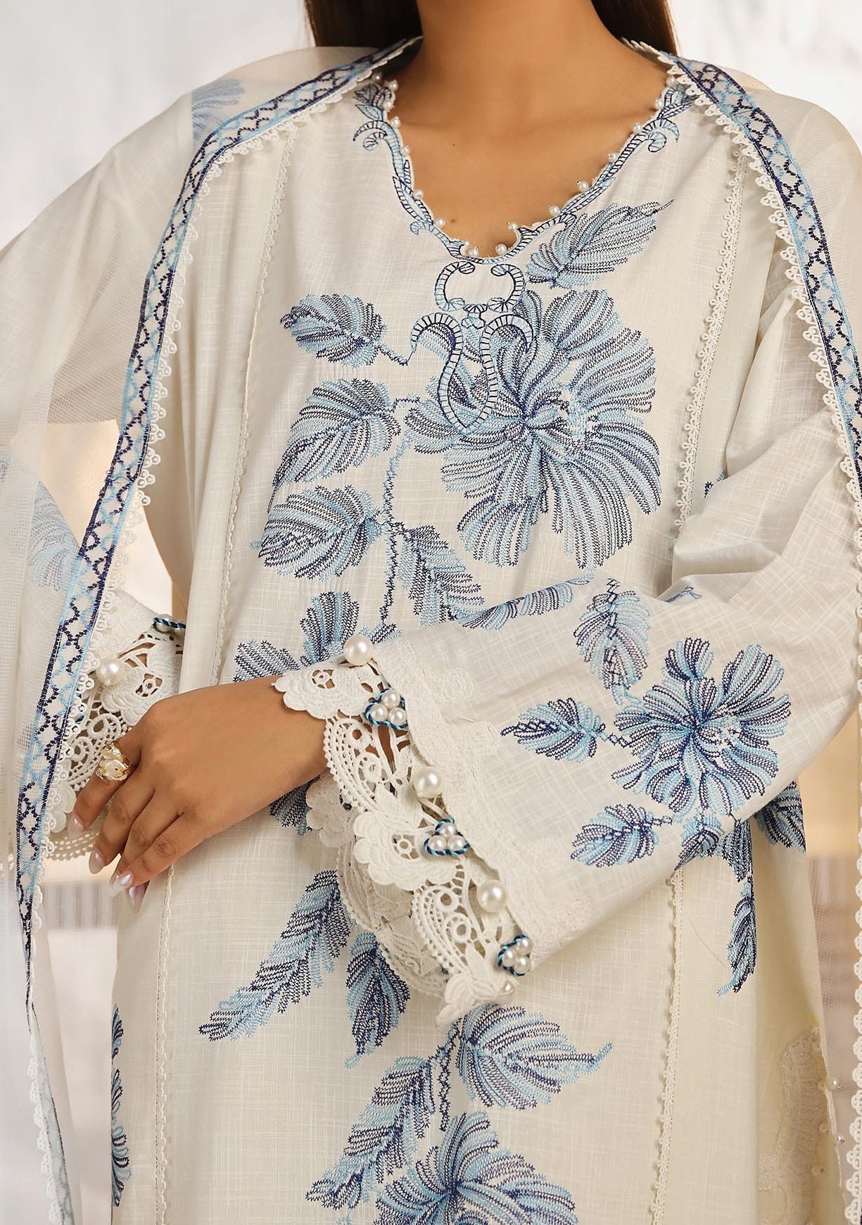 Sana Safinaz Muzlin Summer Pakistani Lawn Dress - db26936