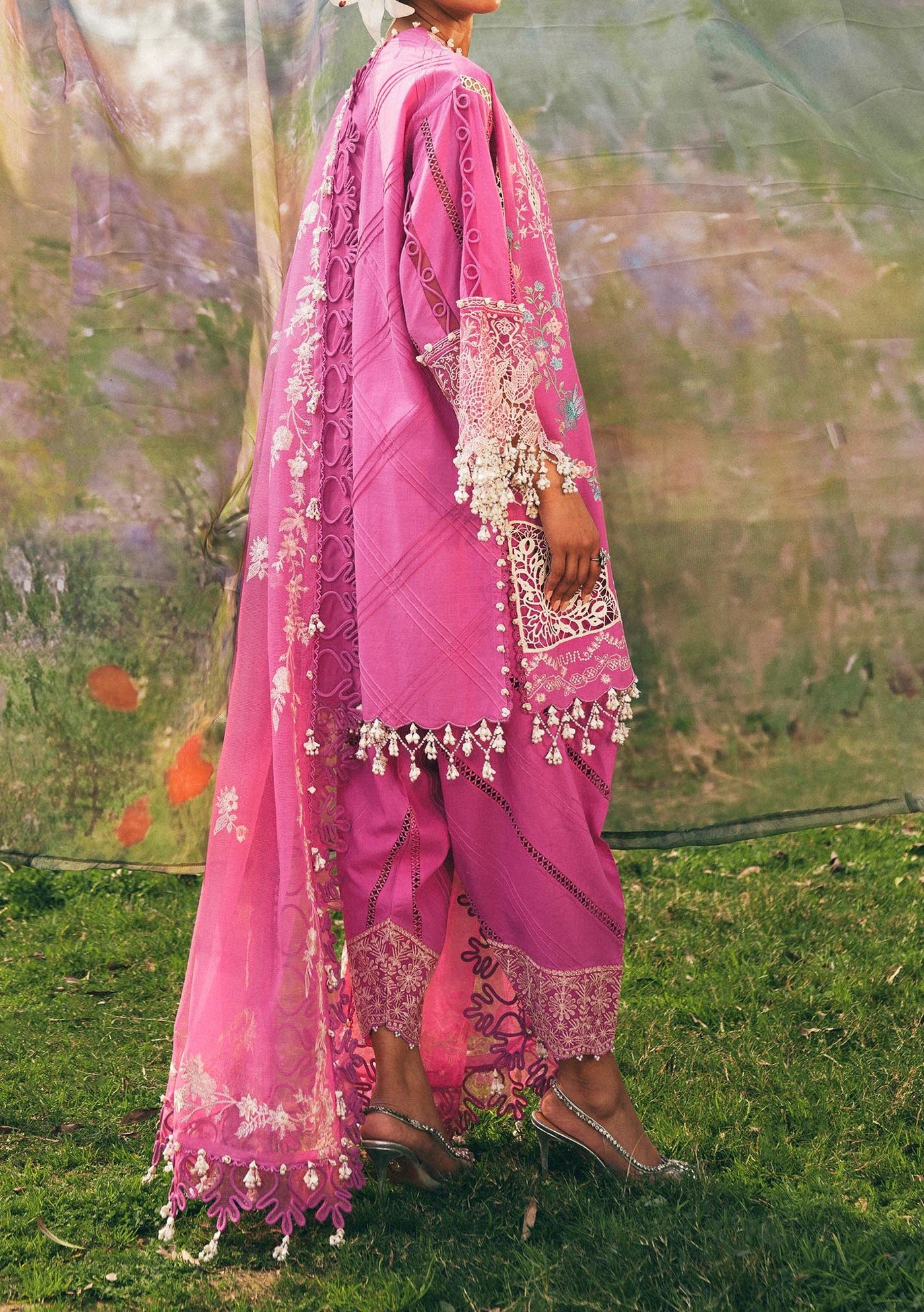 Sana Safinaz Pakistani Luxury Lawn - db28882