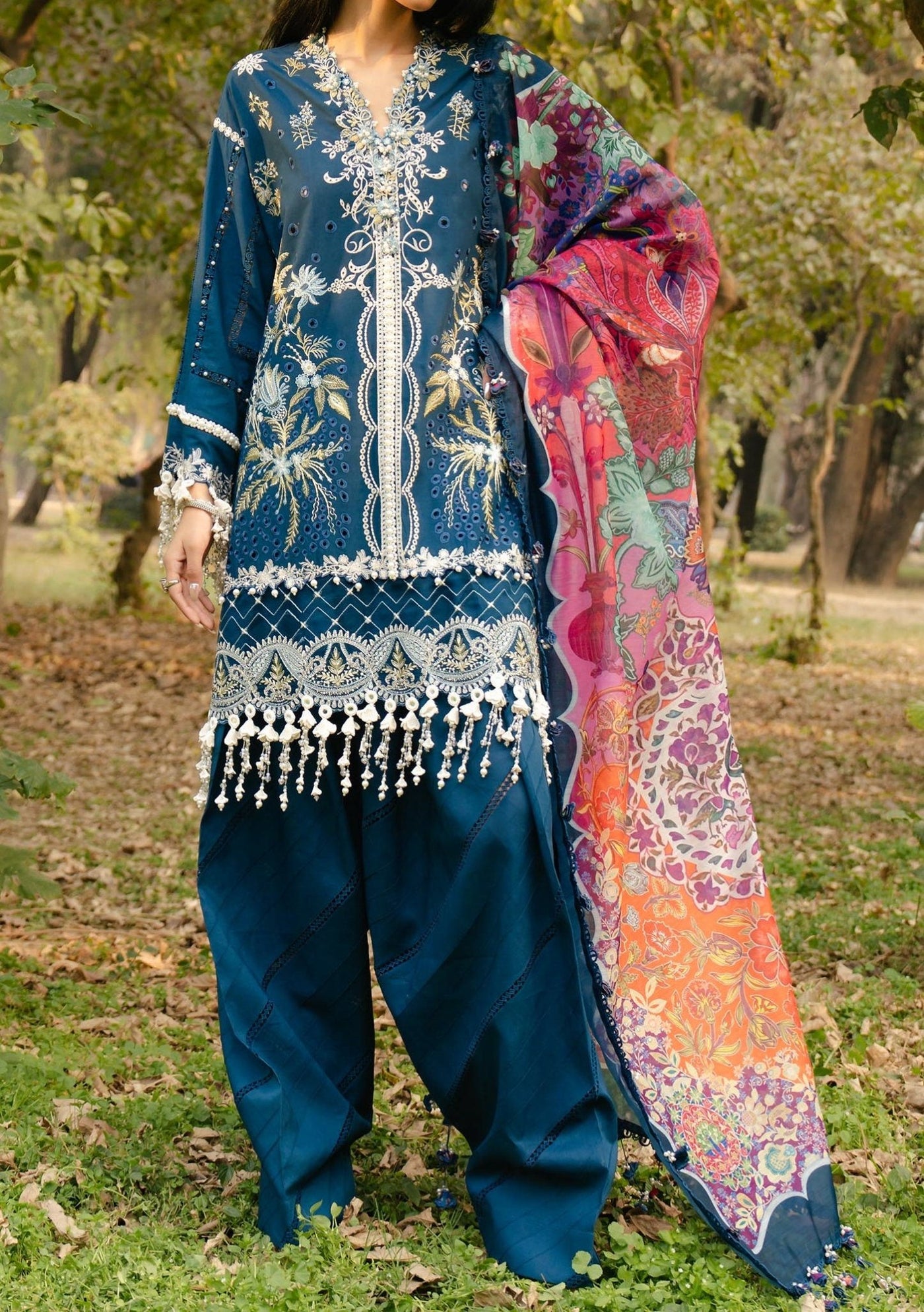 Sana Safinaz Pakistani Luxury Lawn - db28890