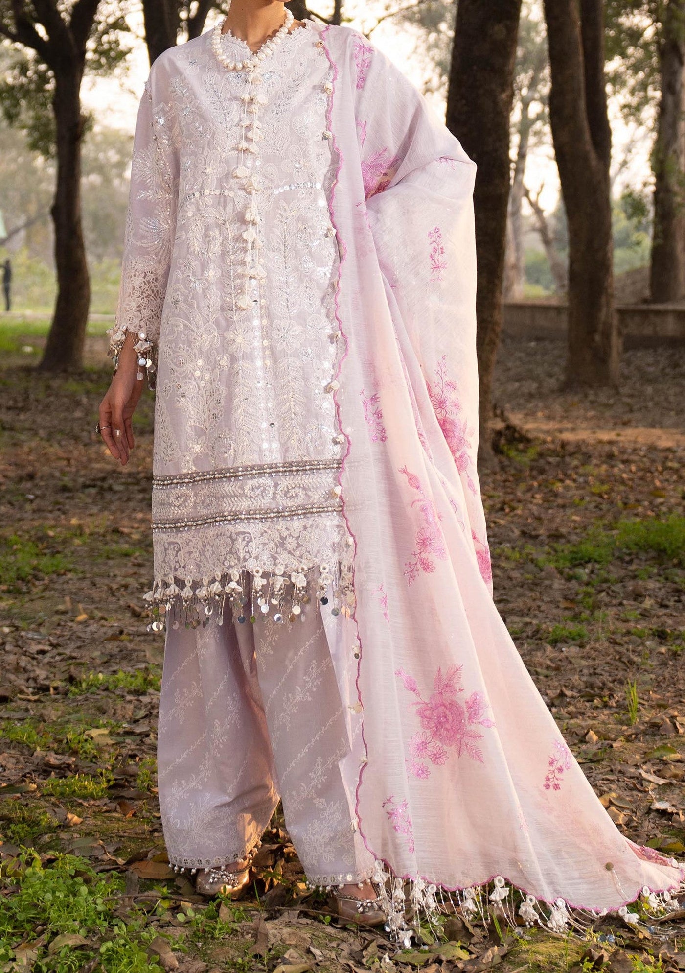Sana Safinaz Pakistani Luxury Lawn - db28877