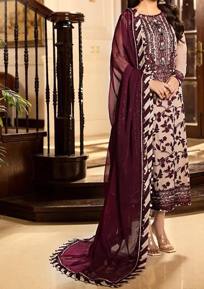 pakistani designers replica dresses Order now : https://ladylikedresses.pk/products/hussain-rehar-formals-raina-master- replica-dress?variant=51107046523165 Or WhatsApp : +92 317 4343424