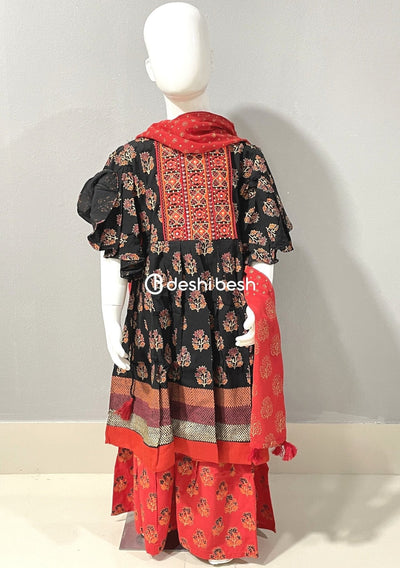 Aarong Printed Embroidered Linen Shalwar Suit - db18856