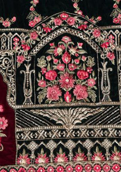 Adan's Libas Embroidered Winter Velvet Shawl: Deshi Besh.