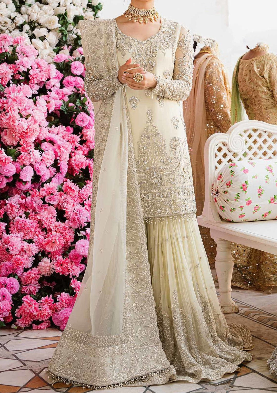 luxury chiffon dresses Luxury Purple V-Neck Beaded Chiffon Evening Dress with Cape Sleeves SS053