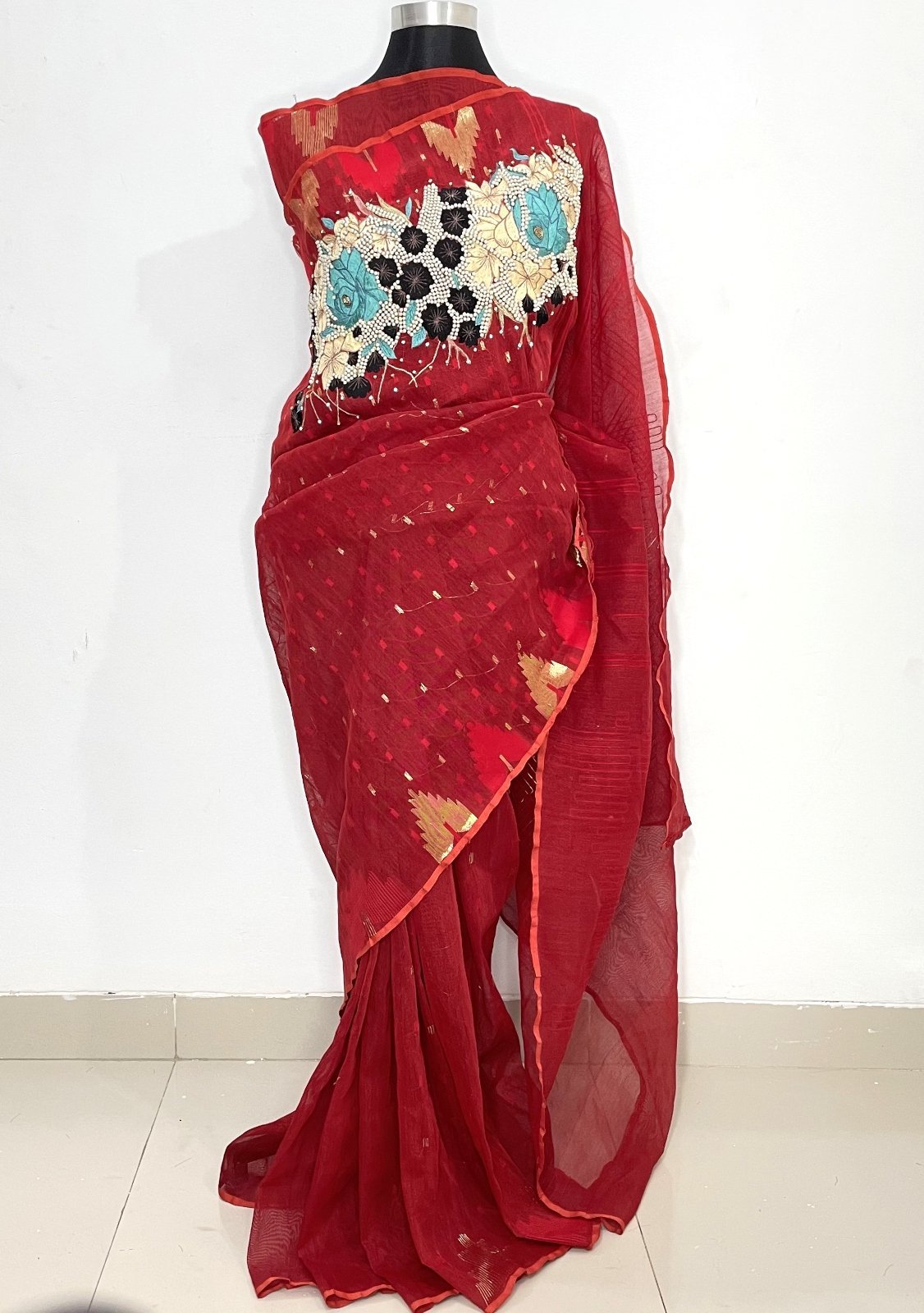 Boutique Designer Embroidered Dhakai Jamdani Saree: Deshi Besh.