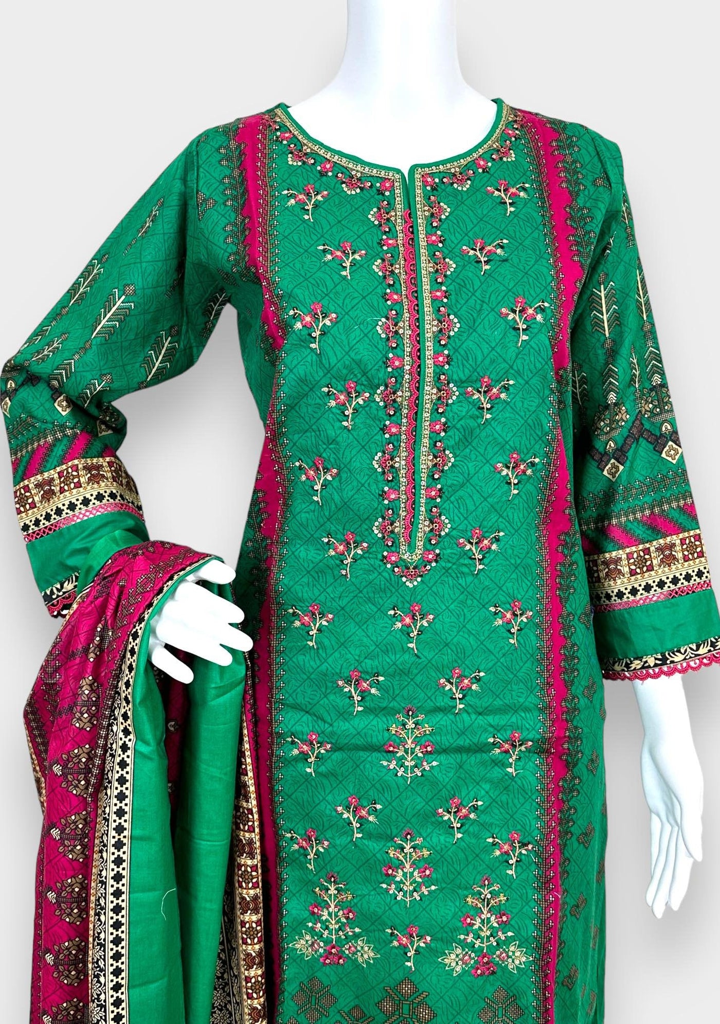 Embroidered 3 Pieces Pakistani Cotton Dress - db24610