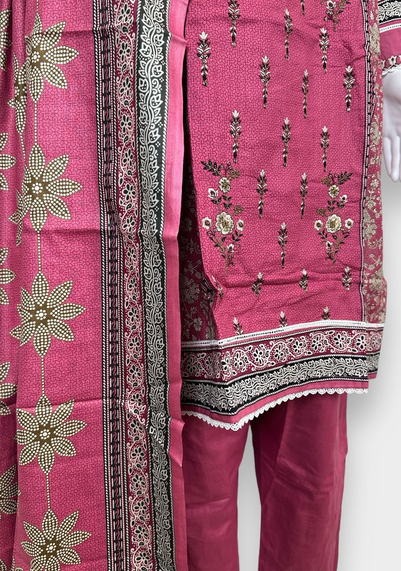 Embroidered 3 Pieces Pakistani Cotton Dress - db24359