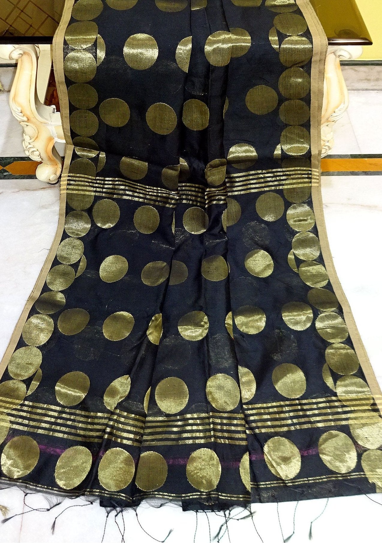 Exclusive Traditional Designer Khadi Cotton Silk Saree: Deshi Besh.