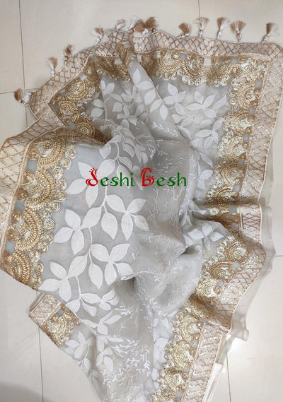 Gorgeous Boutique Designer Embroidered Muslin Saree: Deshi Besh.