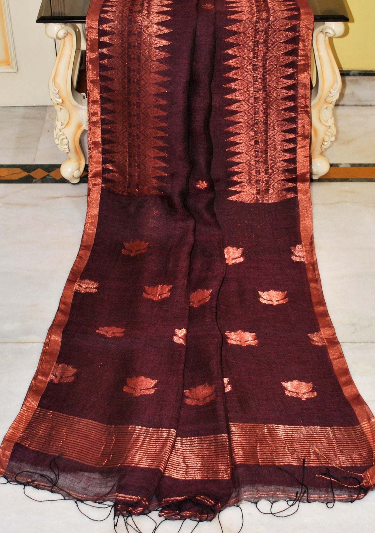 Hand Woven Kangivaram Linen Saree - db24338
