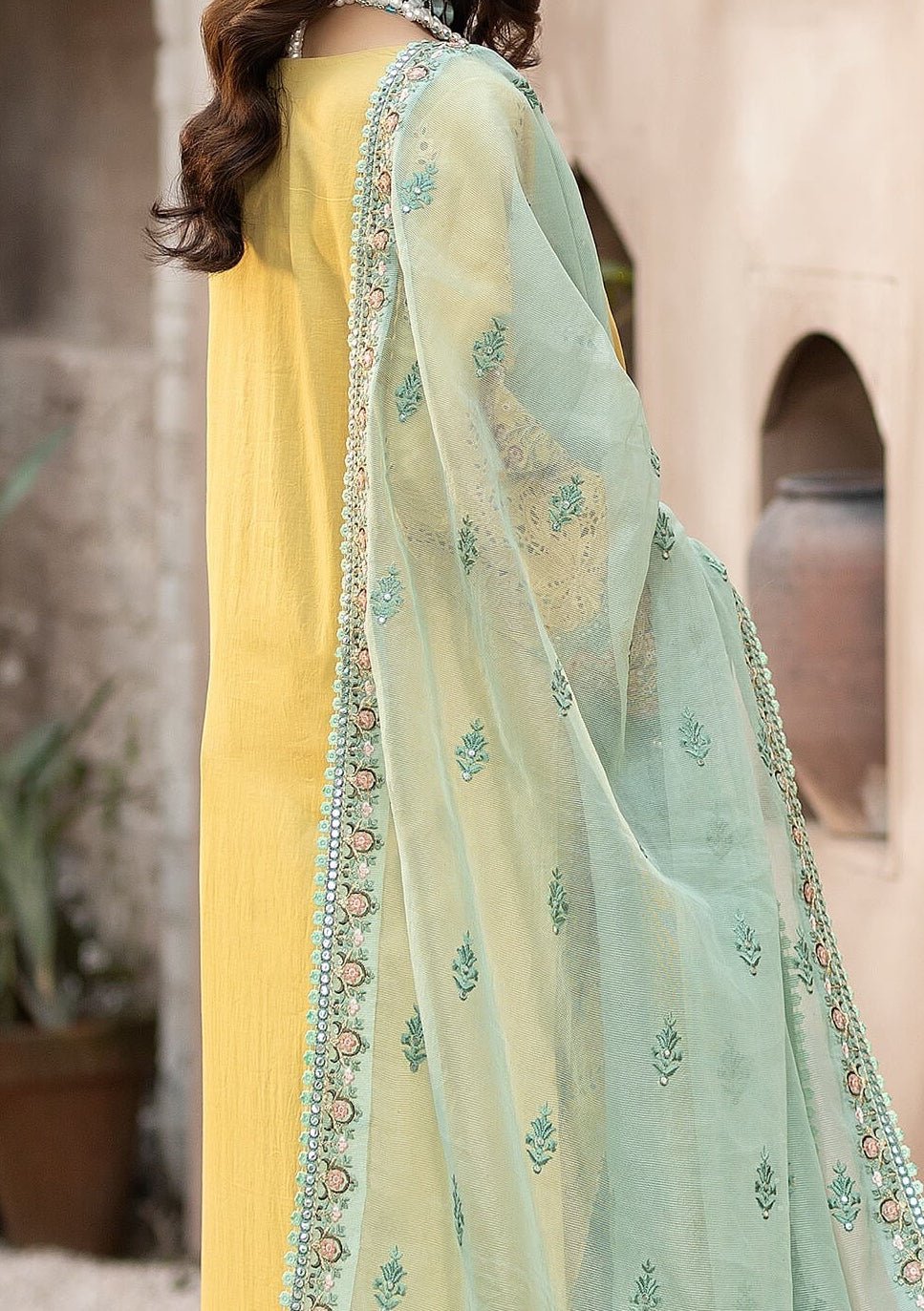 Zaira designer dresses at Rs 2600 | Ladies Designer Dress in Srinagar | ID:  22640434412
