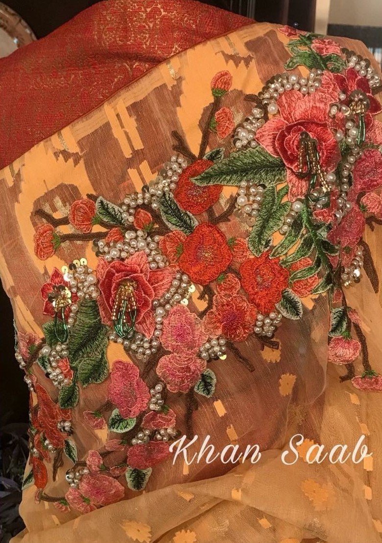 Khan Saab Designer Dhakai Jamdani Carnation Saree: Deshi Besh.