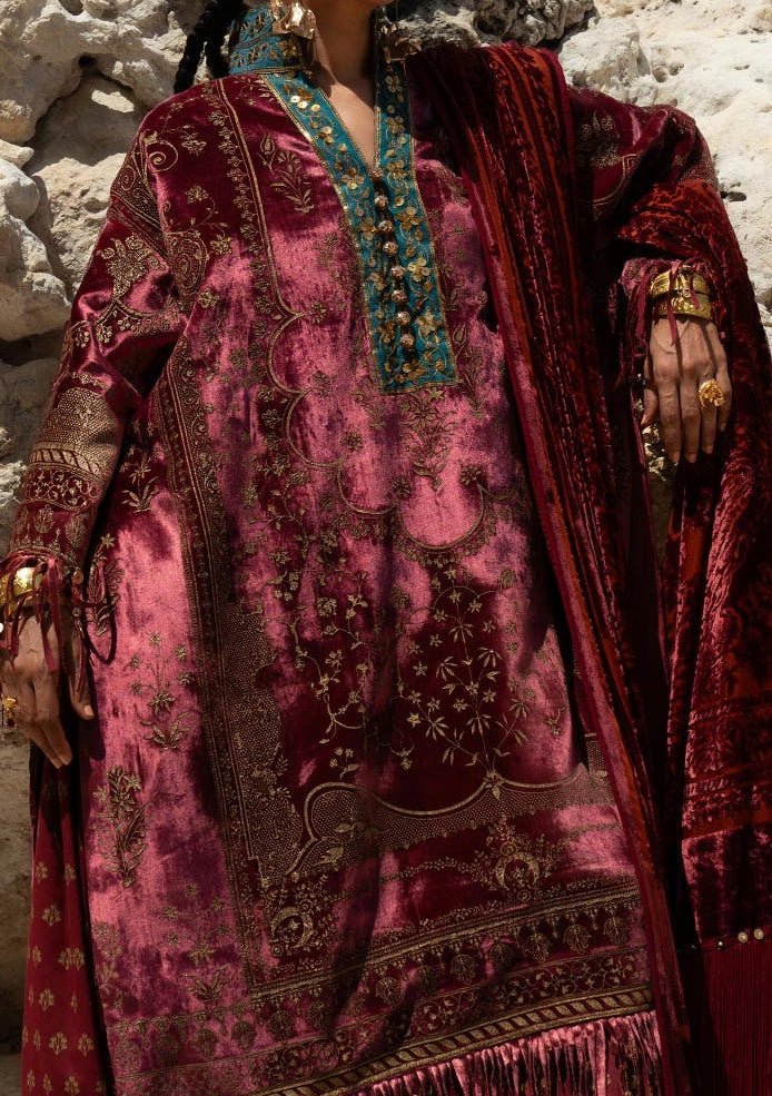 Sana Safinaz Winter Pakistani Luxury Dress - db24070