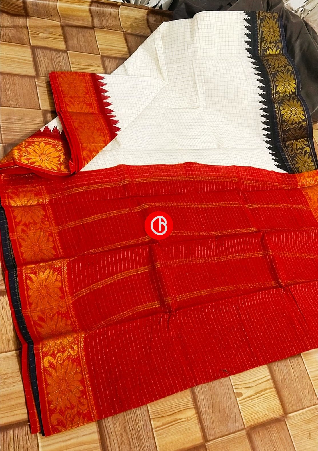 Traditional Handloom Indian Madurai Cotton Saree - db18239